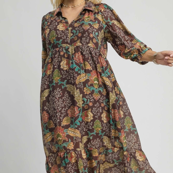 Floral Bohemian Maxi Dress - Picture 3 of 10